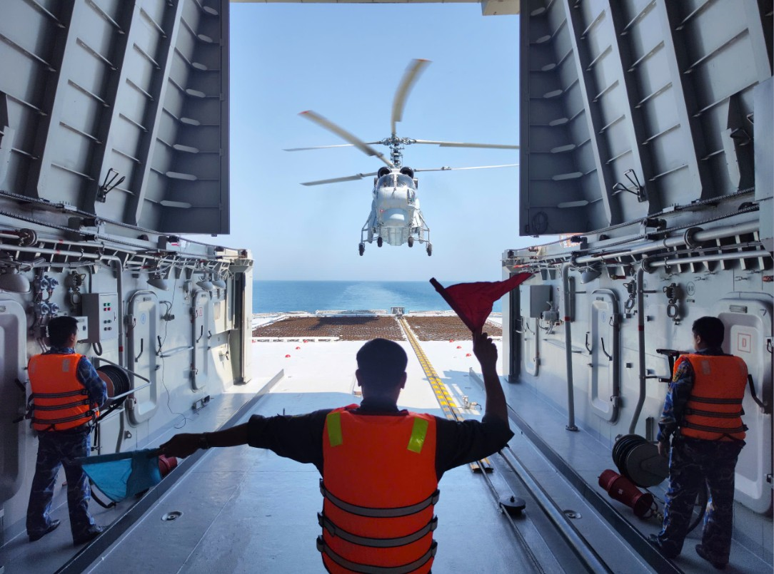 Tết đi qua nhanh...